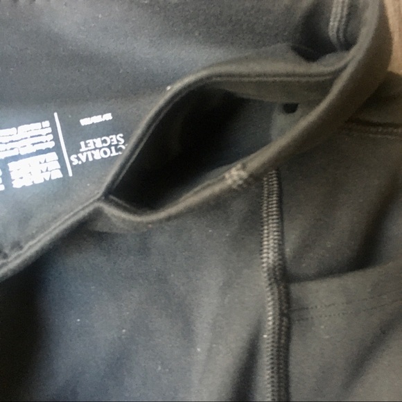 VS Incredible Essential Legging - Picture 7 of 7